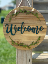Shiplap round door sign
